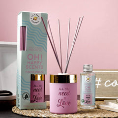 camera cu mesaje parfumat all you need is love